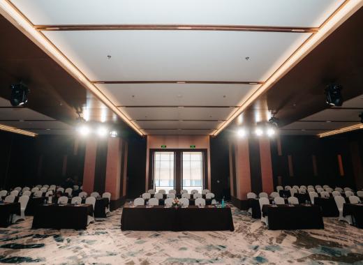 Sakura Meeting Room