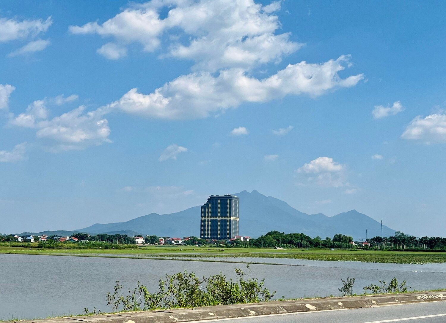 2024-06-khu-nghi-duong-thanh-thuy-1.jpg