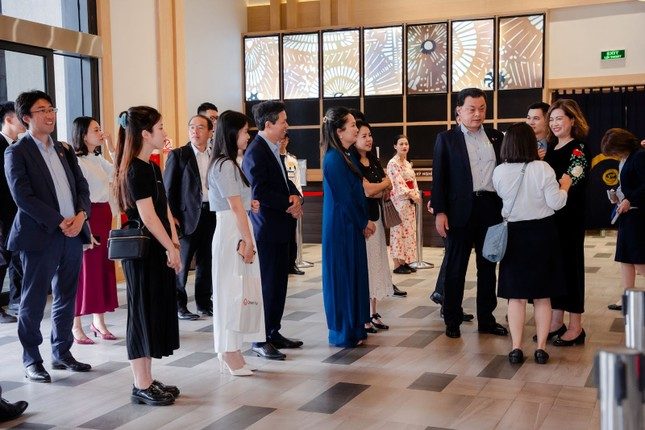 Ghé thăm Lynntimes Thanh Thủy cùng ngài Thống đốc tỉnh Shimane và phái đoàn Nhật Bản