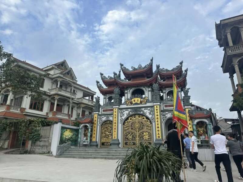 2025-11-den-tam-giang-5.jpg