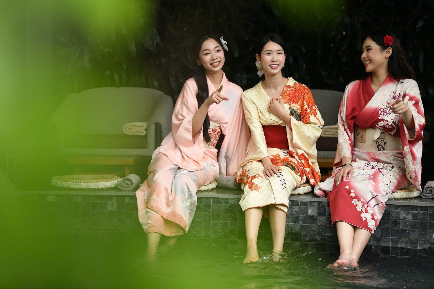 Dàn Đại Sứ Nhân Ái “Giọt Hồng Cội Việt” Trải Nghiệm Trị Liệu Khoáng Nóng Tại Lynntimes Thanh Thủy